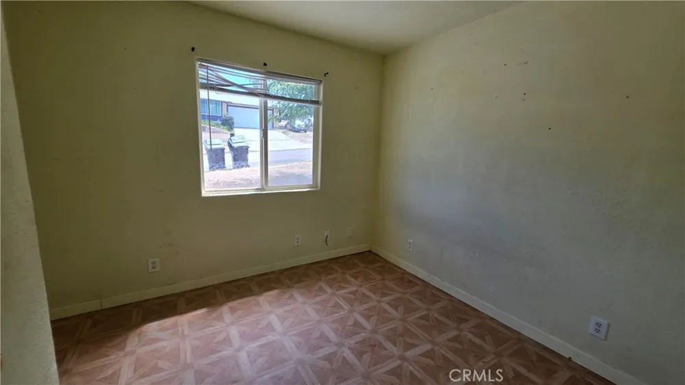 9540 Saint George Spring Valley, CA 91977