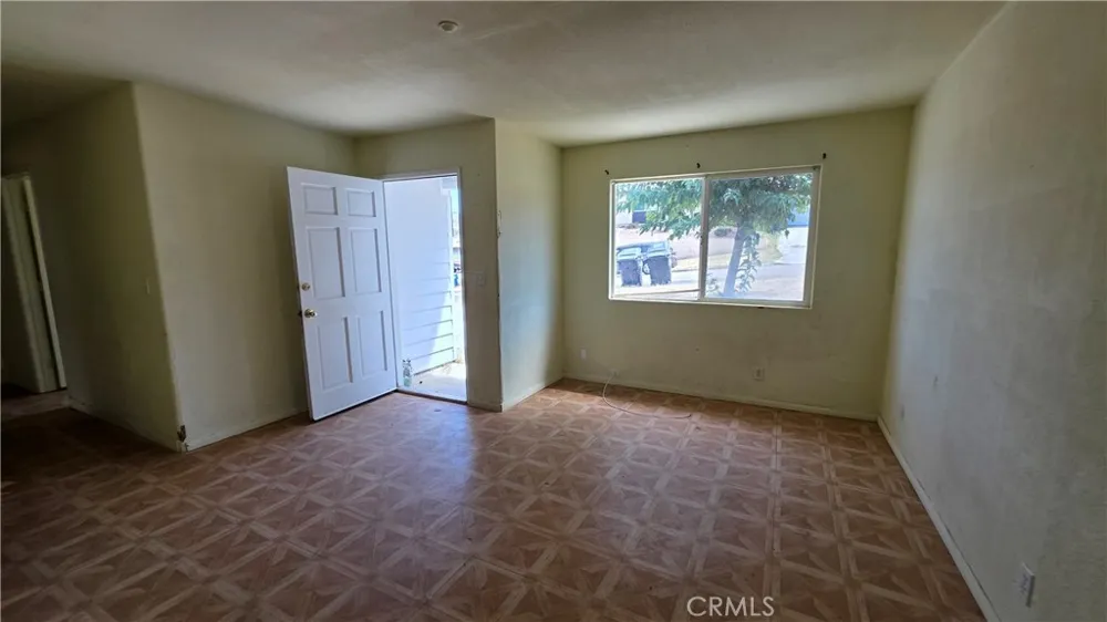 9540 Saint George Spring Valley, CA 91977