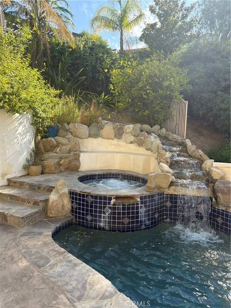 30347 June Rose Court Castaic, CA 91384