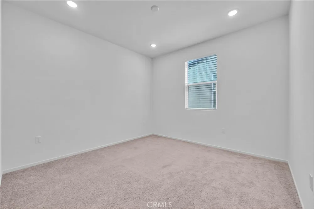 4157 S Winwood Paseo Ontario, CA 91761