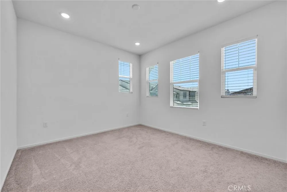 4157 S Winwood Paseo Ontario, CA 91761