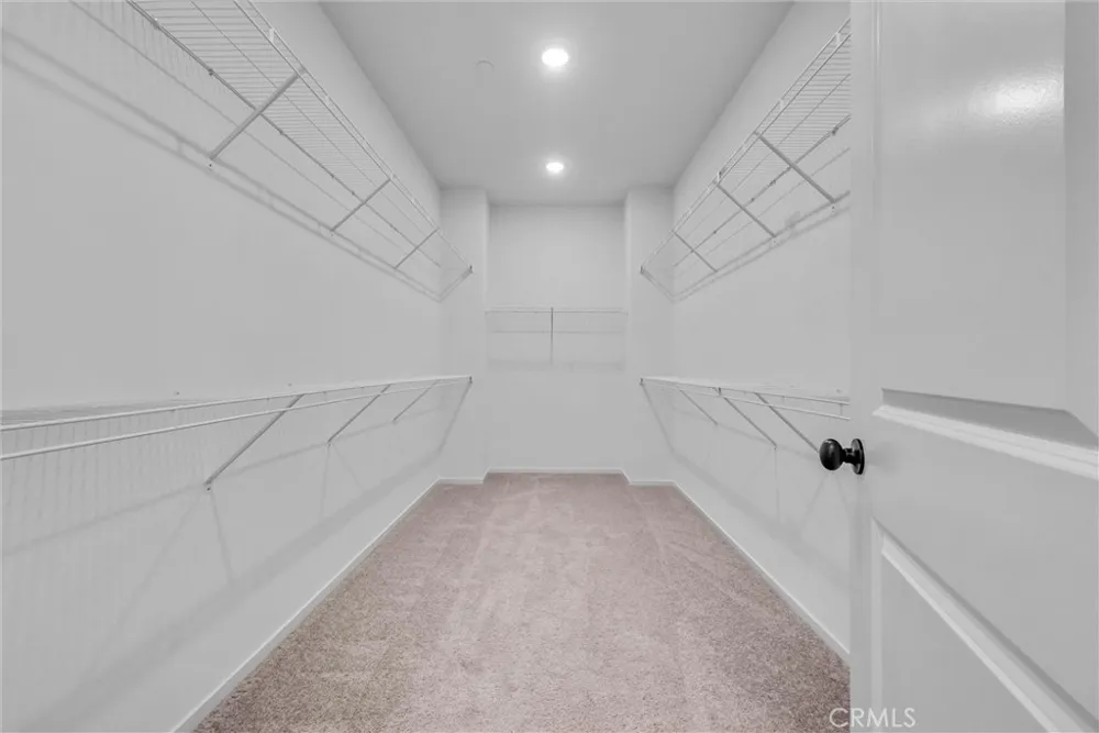 4157 S Winwood Paseo Ontario, CA 91761