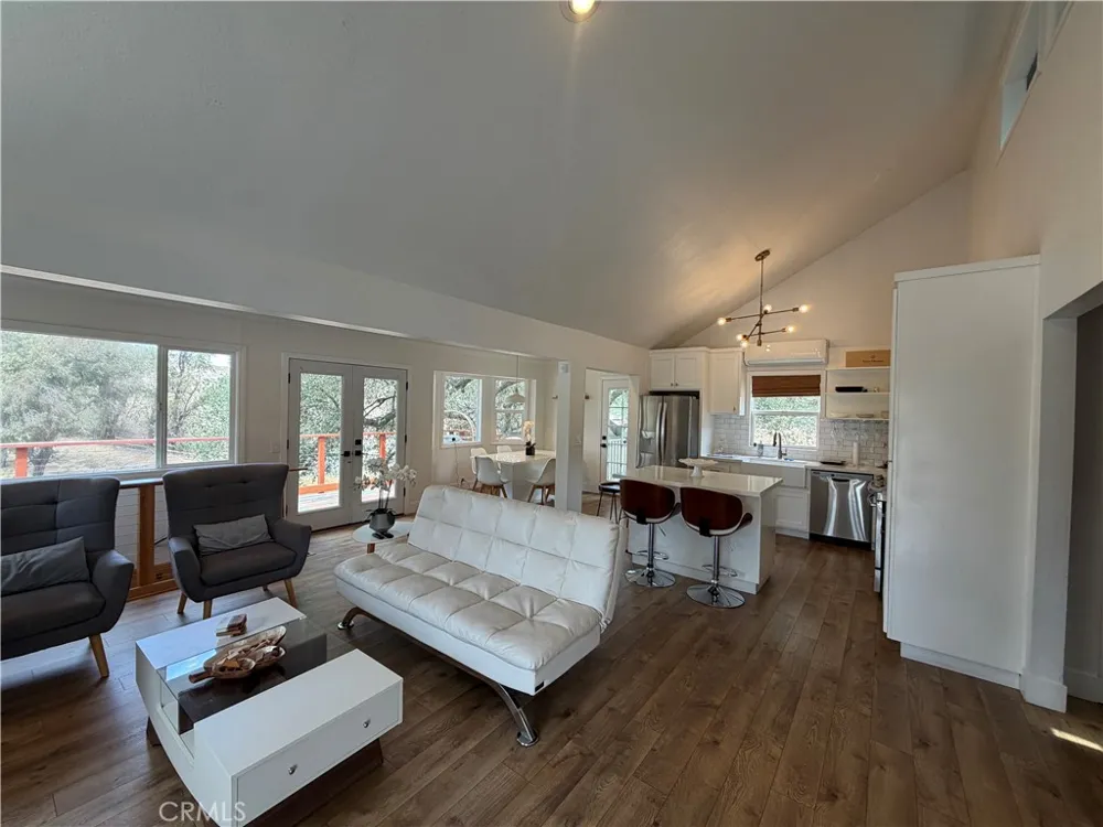 42750 Calle Capistrano Temecula, CA 92590