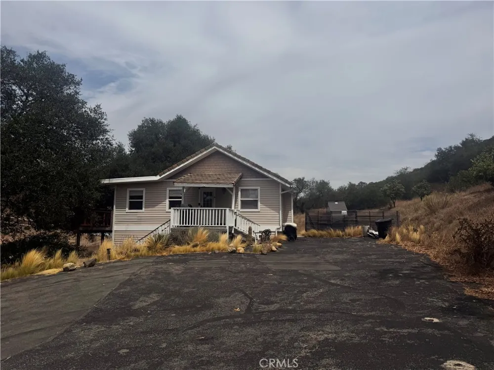42750 Calle Capistrano Temecula, CA 92590