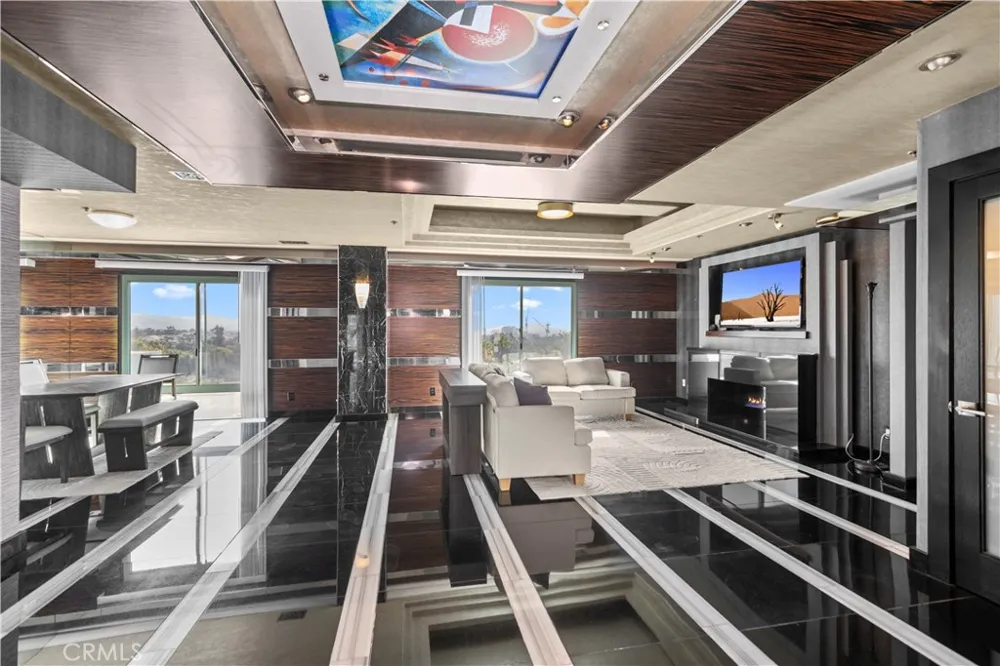 10336 Wilshire #703 Los Angeles, CA 90024