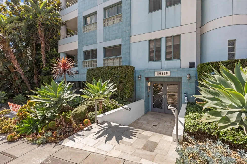 10336 Wilshire #703 Los Angeles, CA 90024