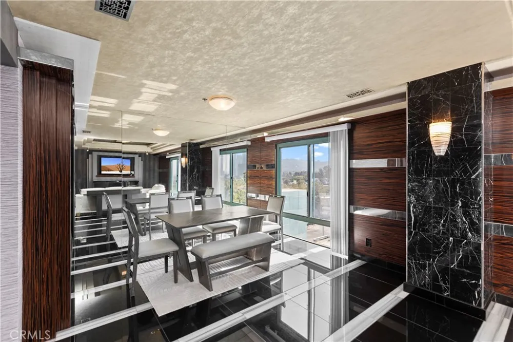 10336 Wilshire #703 Los Angeles, CA 90024