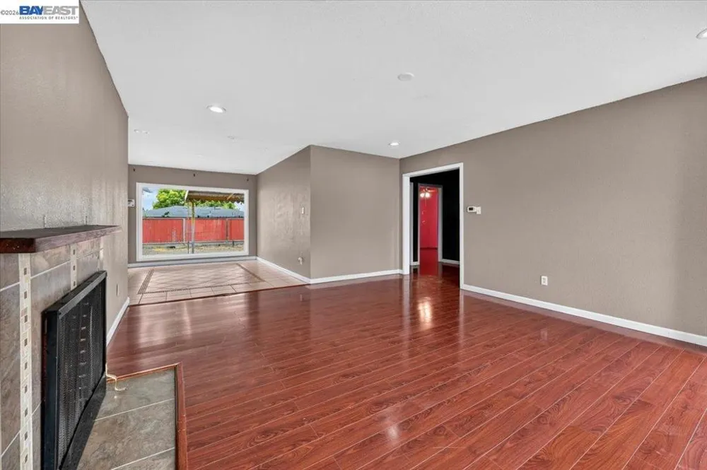 857 Marin Ave Hayward, CA 94541