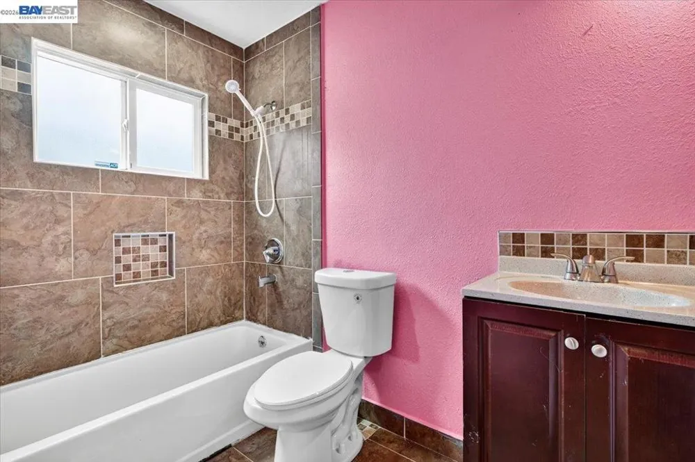 857 Marin Ave Hayward, CA 94541