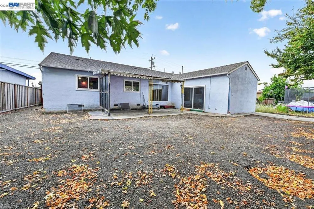 857 Marin Ave Hayward, CA 94541