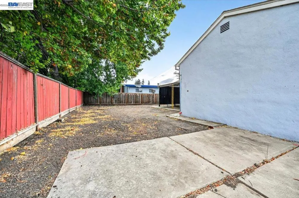 857 Marin Ave Hayward, CA 94541