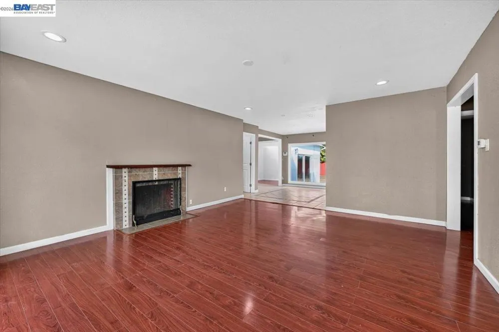 857 Marin Ave Hayward, CA 94541