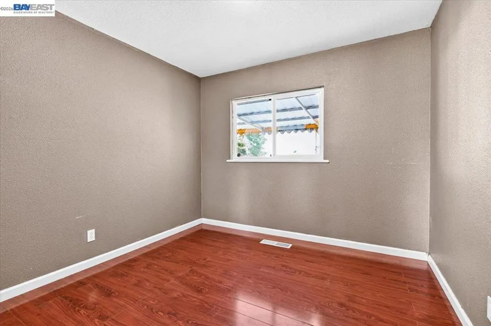 857 Marin Ave Hayward, CA 94541