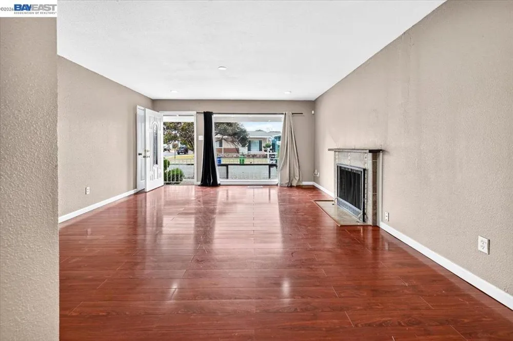 857 Marin Ave Hayward, CA 94541