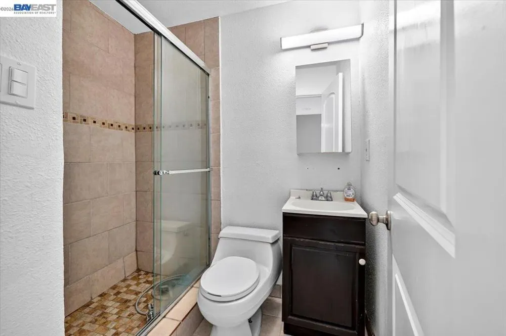 857 Marin Ave Hayward, CA 94541