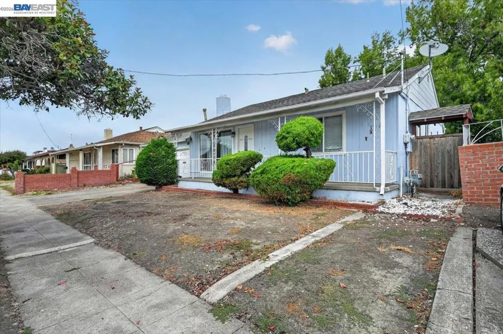 857 Marin Ave Hayward, CA 94541