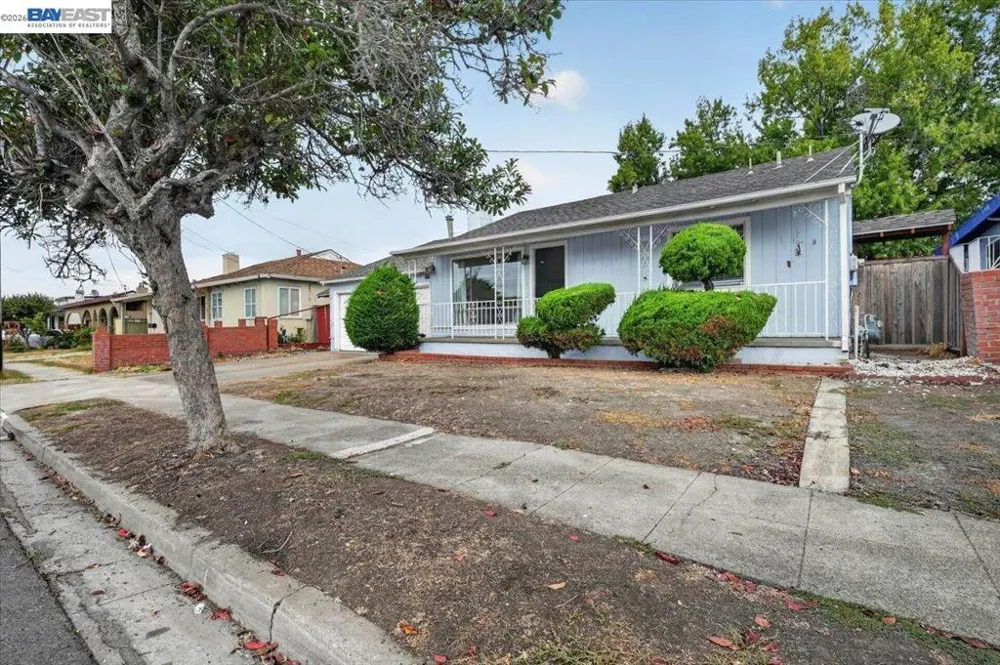 857 Marin Ave Hayward, CA 94541