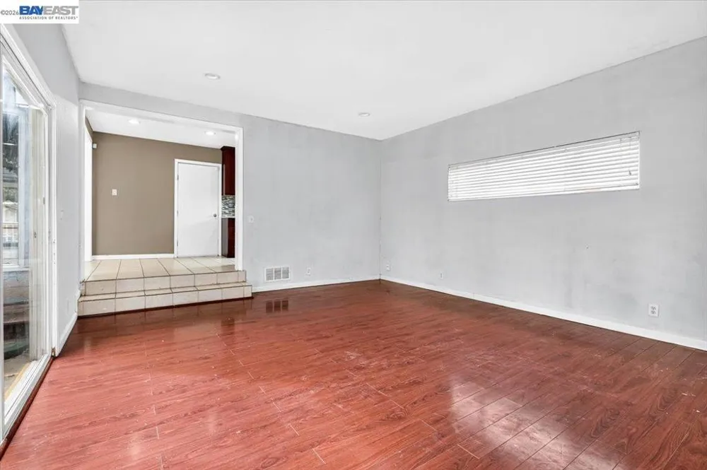 857 Marin Ave Hayward, CA 94541