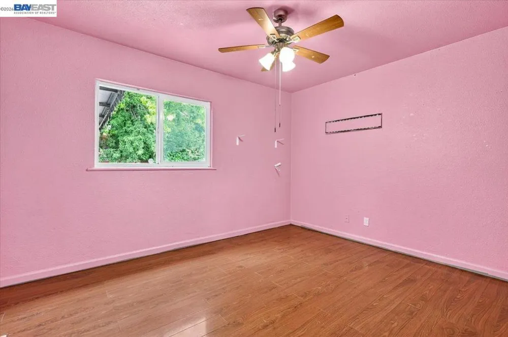 857 Marin Ave Hayward, CA 94541