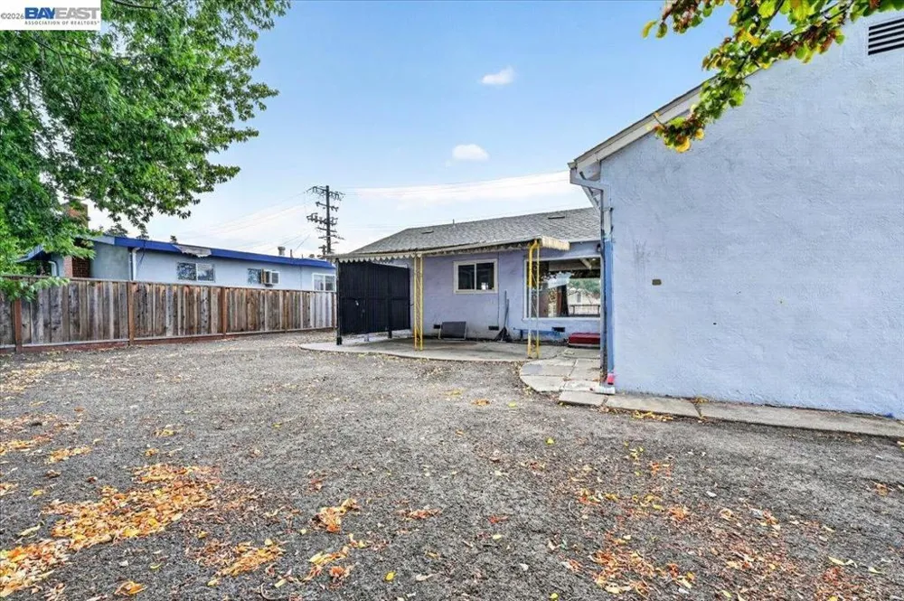 857 Marin Ave Hayward, CA 94541