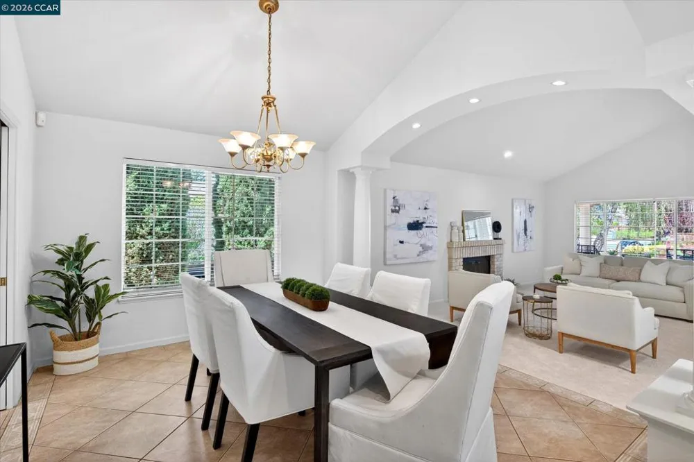 804 Eastbrook Ct Danville, CA 94506