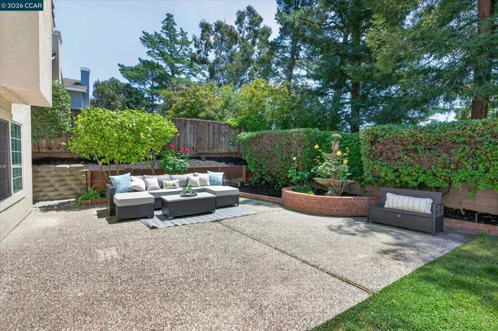 804 Eastbrook Ct Danville, CA 94506