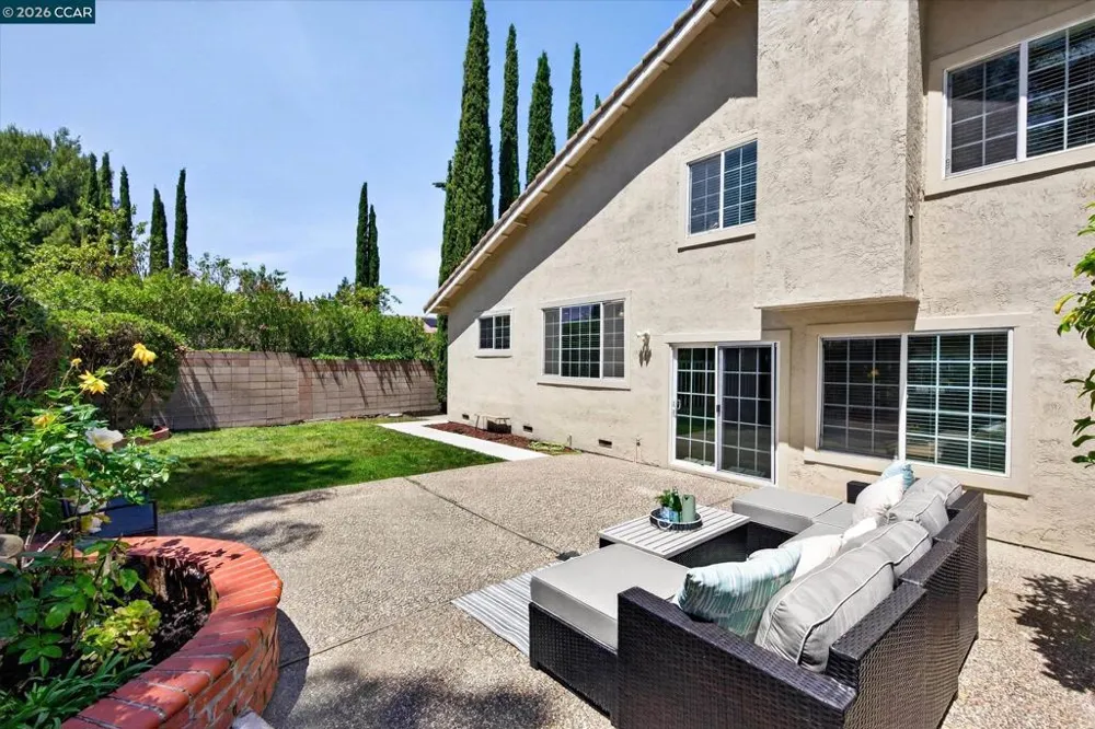804 Eastbrook Ct Danville, CA 94506