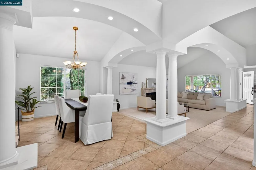 804 Eastbrook Ct Danville, CA 94506