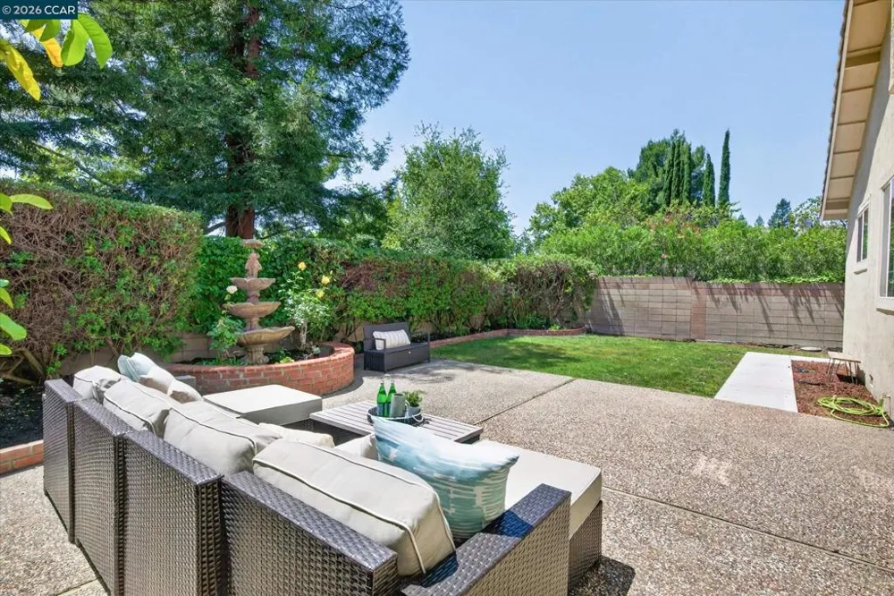 804 Eastbrook Ct Danville, CA 94506