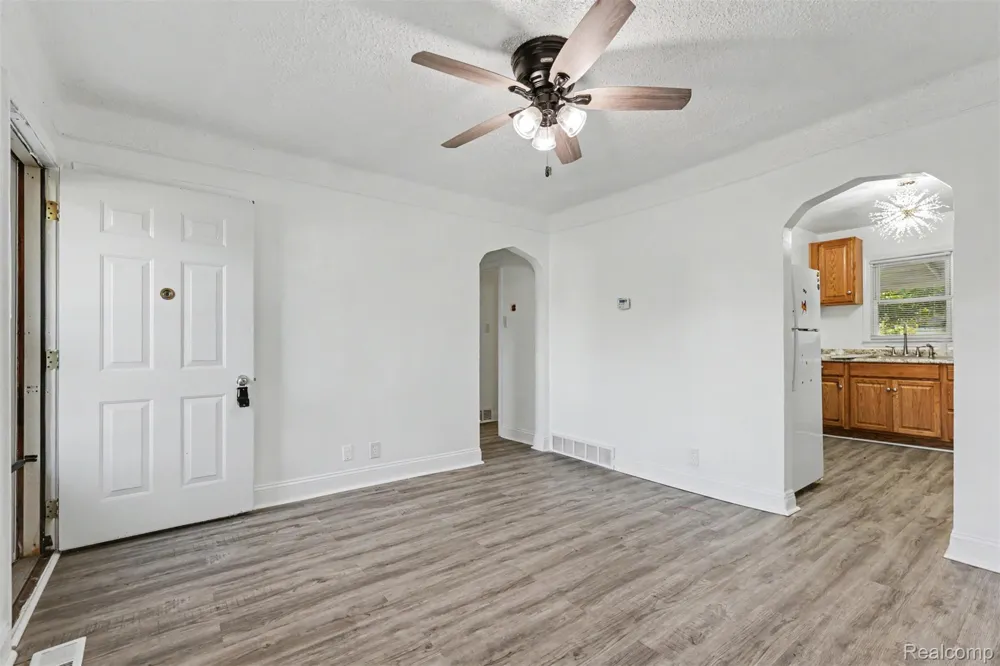 4721 Jackson Street Dearborn Heights City, MI 48125
