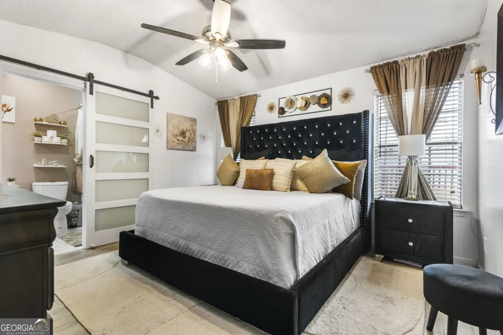 3342 Waggoner LN Rex, GA 30273