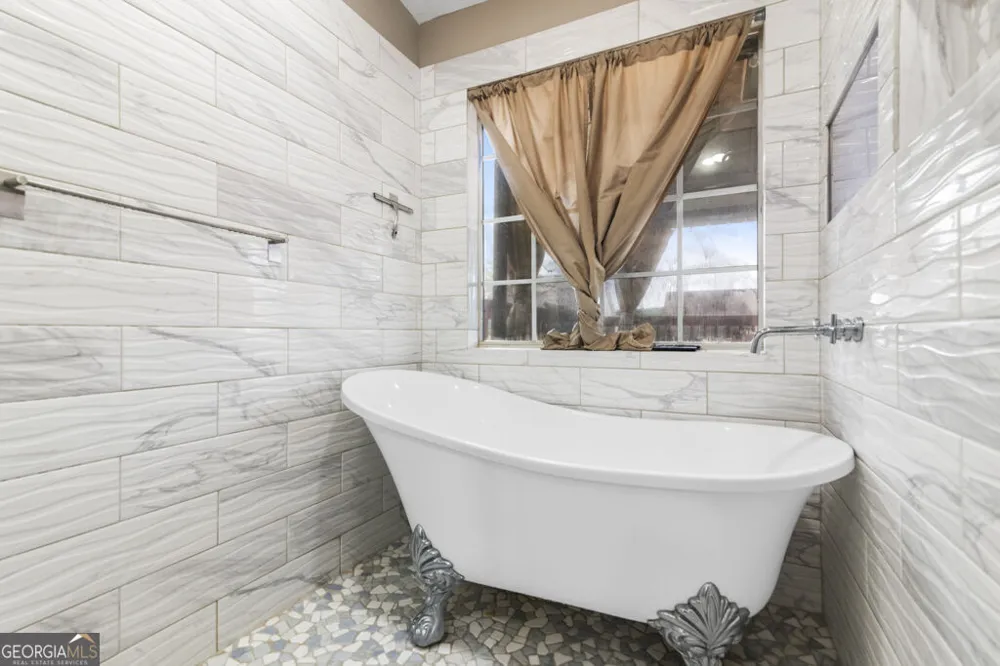 3342 Waggoner LN Rex, GA 30273