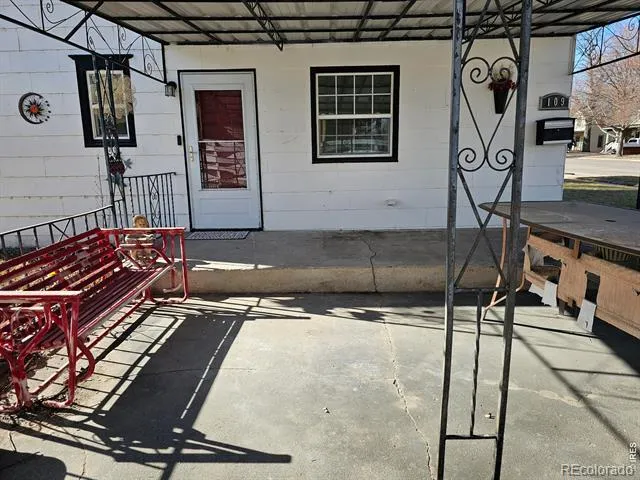 109 Denver Street Sterling, CO 80751