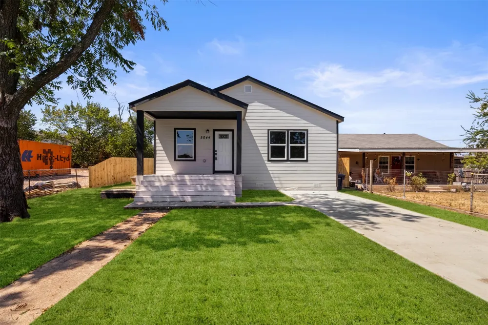 5044 Townsend Drive Fort Worth, TX 76115