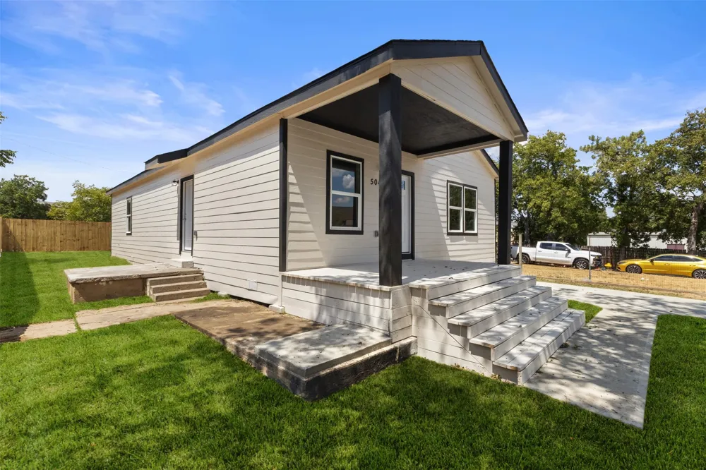 5044 Townsend Drive Fort Worth, TX 76115