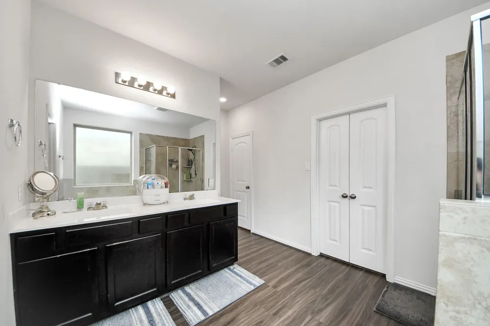 16105 Dockside Street Crosby, TX 77532