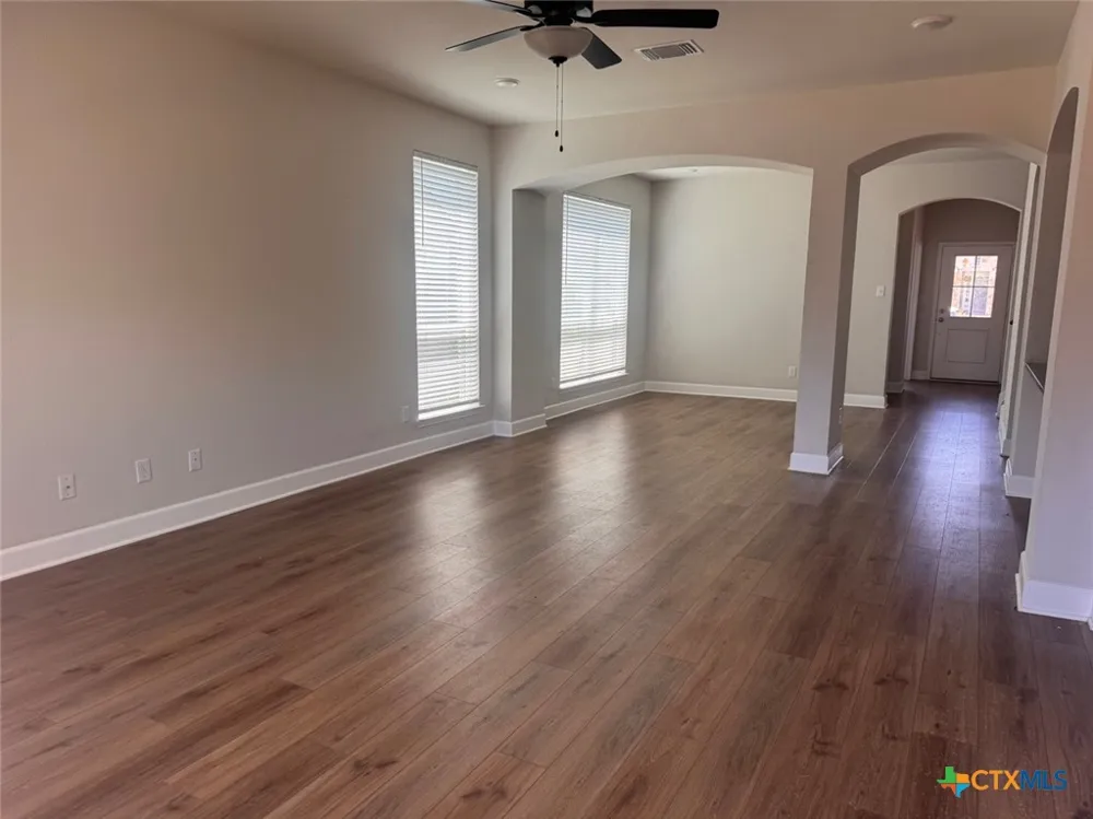 5712 Red Fish Court Belton, TX 76513