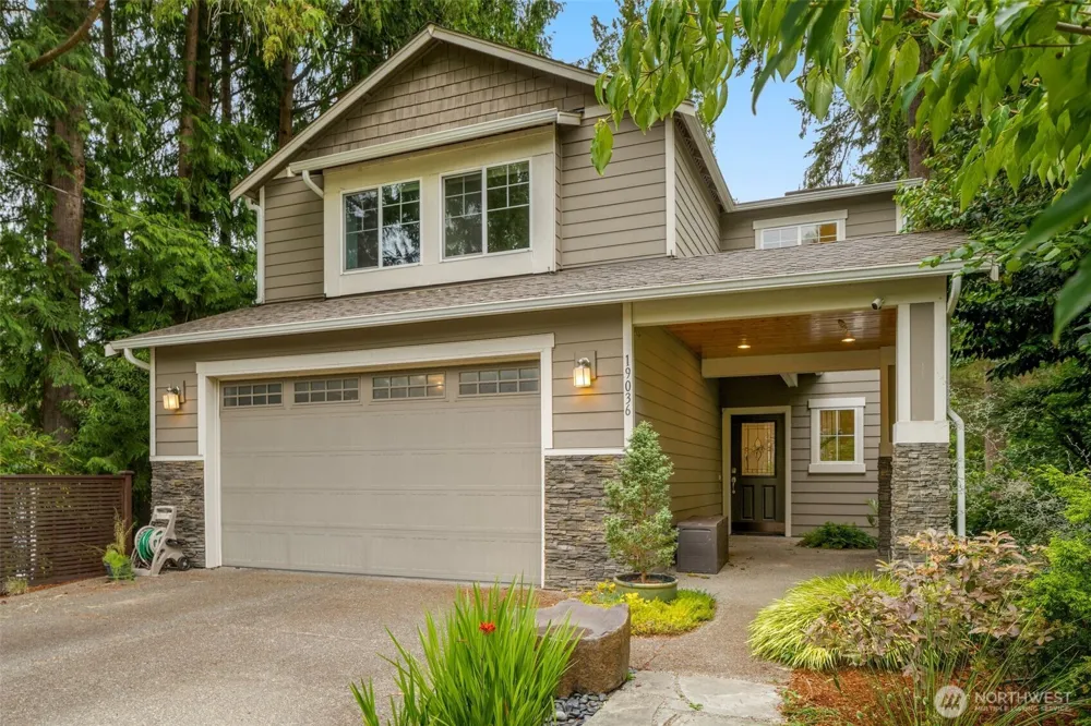 19036 18th Avenue NE Shoreline, WA 98155