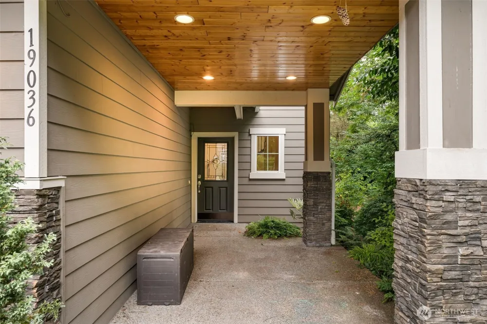 19036 18th Avenue NE Shoreline, WA 98155
