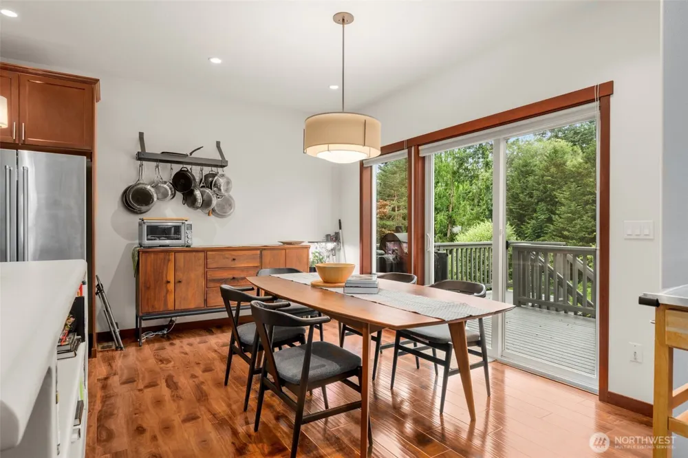 19036 18th Avenue NE Shoreline, WA 98155
