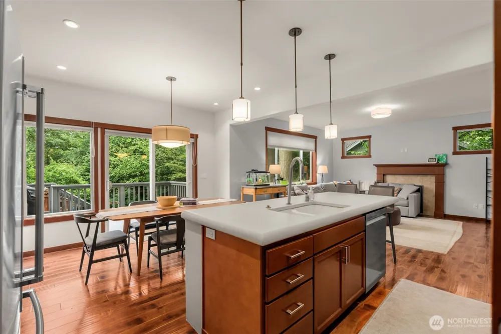19036 18th Avenue NE Shoreline, WA 98155