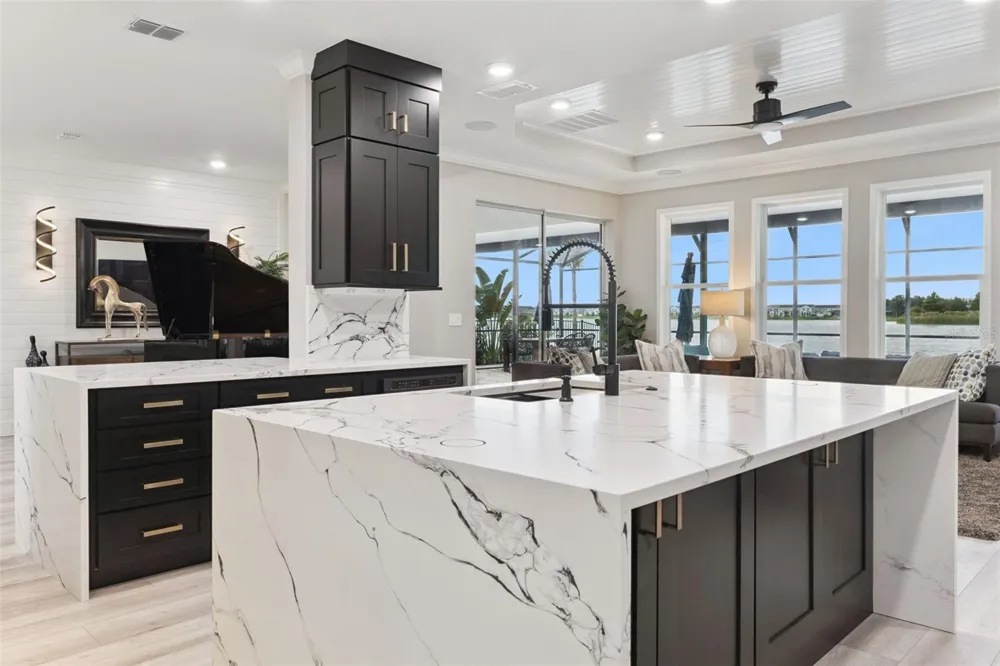 433 BLUE CYPRESS DRIVE Groveland, FL 34736
