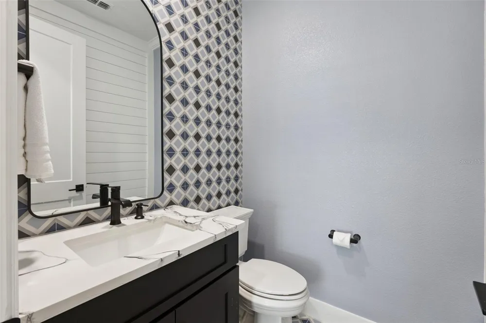 433 BLUE CYPRESS DRIVE Groveland, FL 34736