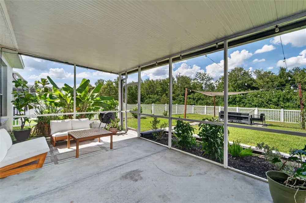 11313 VILLAGE BROOK DRIVE Riverview, FL 33579