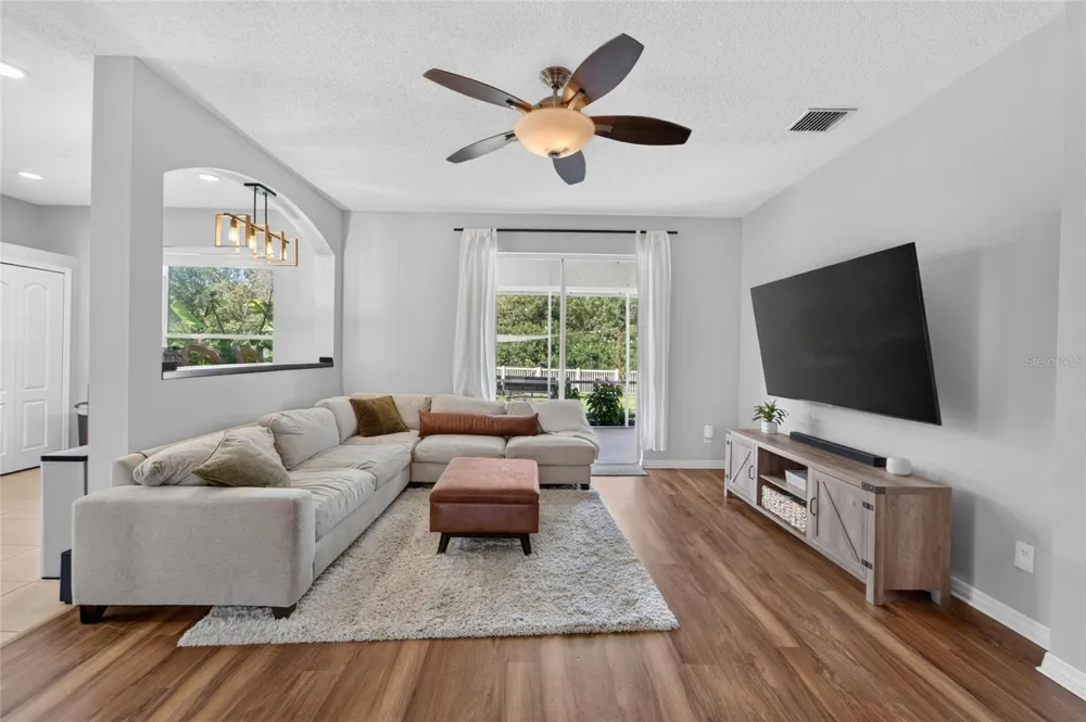 11313 VILLAGE BROOK DRIVE Riverview, FL 33579