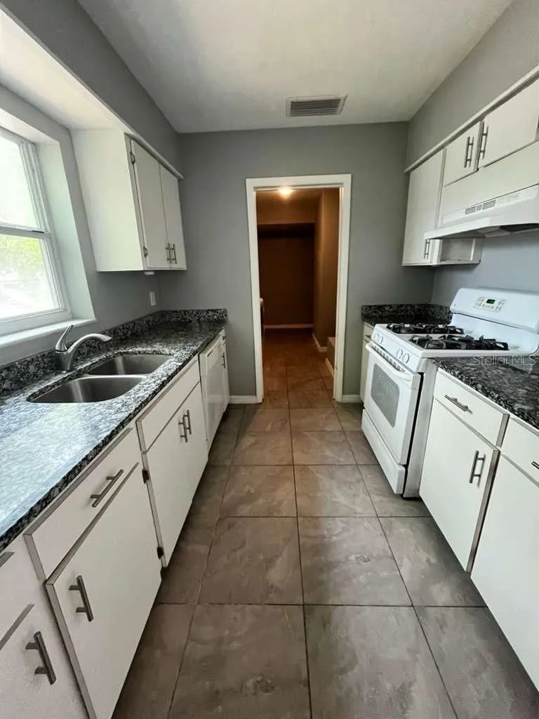 2302 E DANA DRIVE Deltona, FL 32738