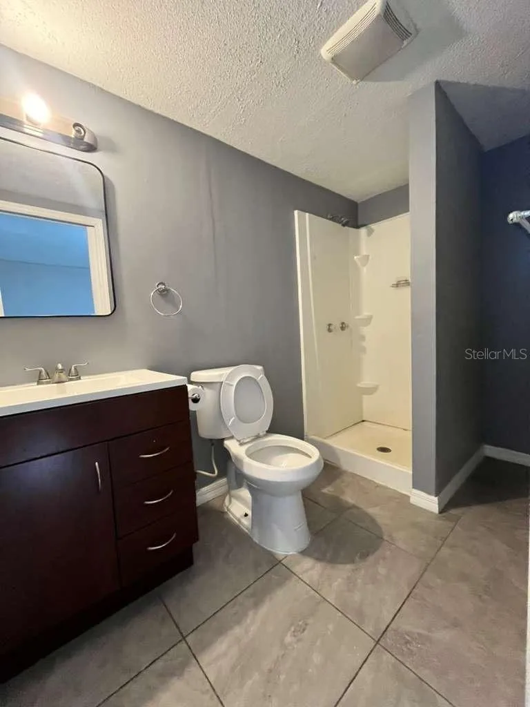 2302 E DANA DRIVE Deltona, FL 32738