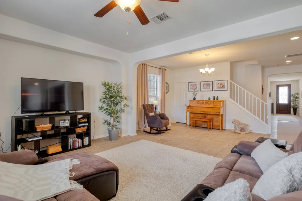 8600 Panadero Drive Austin, TX 78747