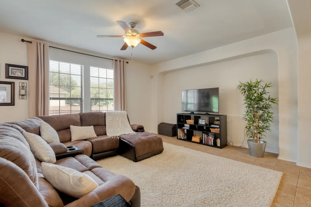 8600 Panadero Drive Austin, TX 78747