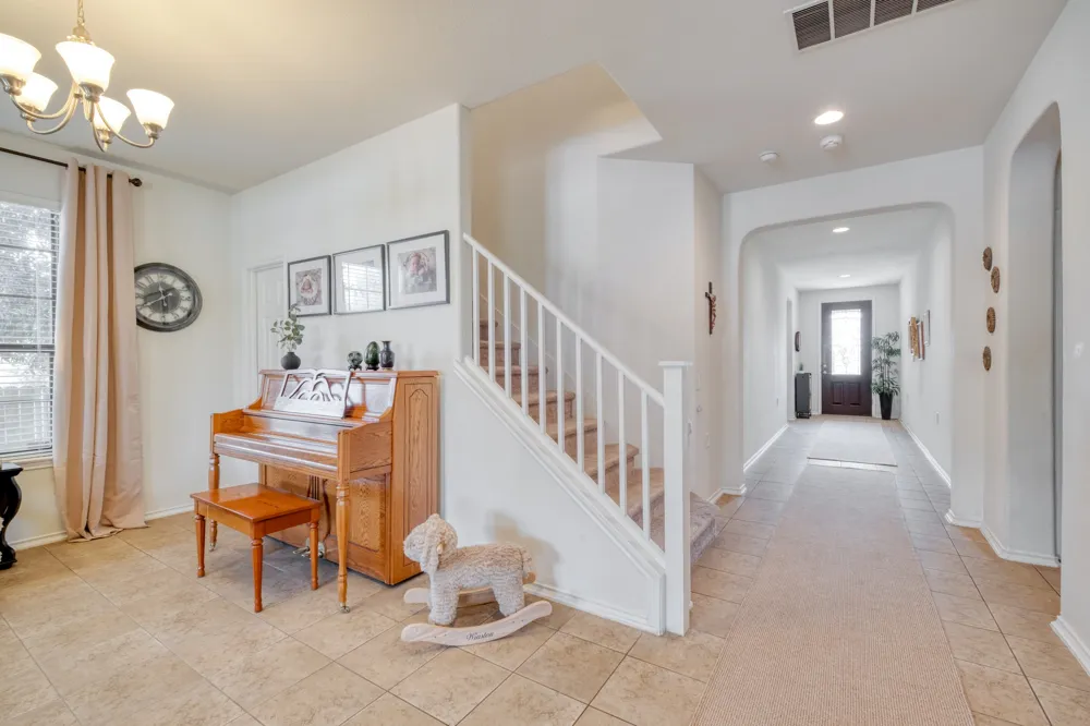 8600 Panadero Drive Austin, TX 78747
